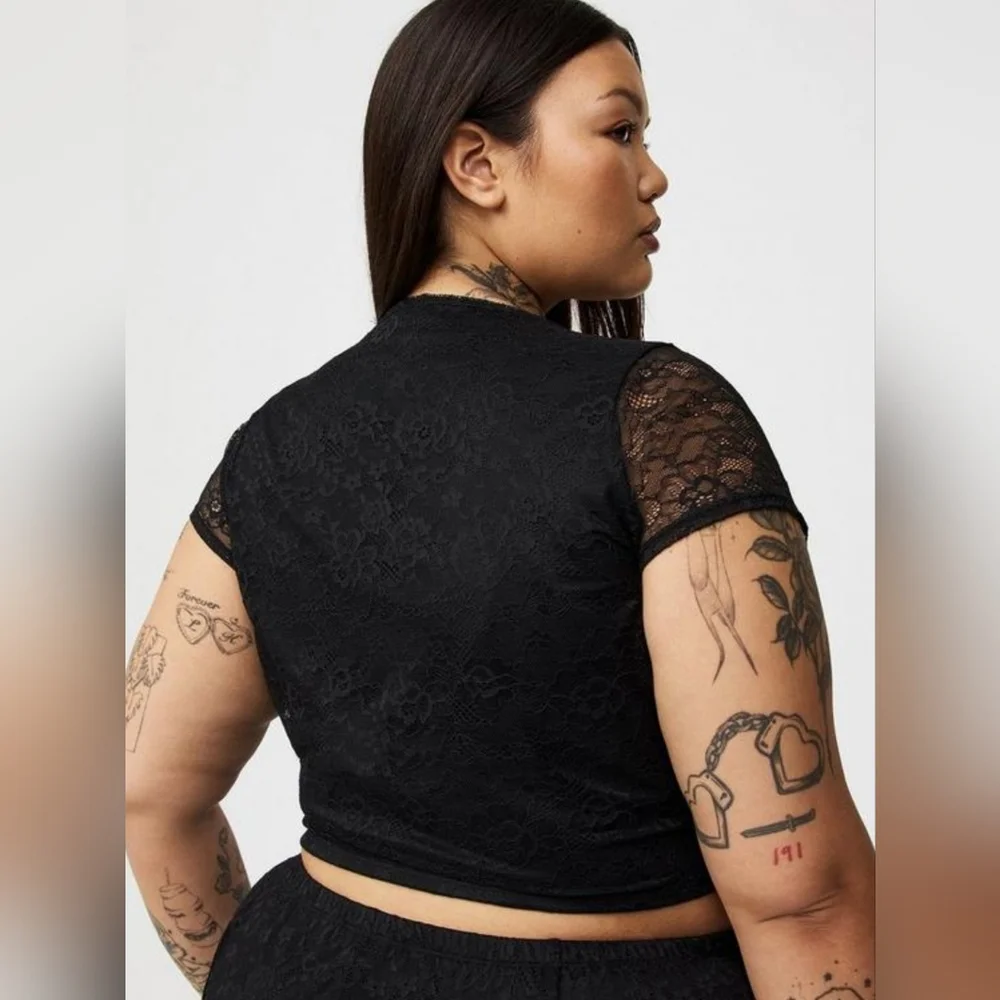 Torrid Lace Top And‎ Maxi Skirt Set